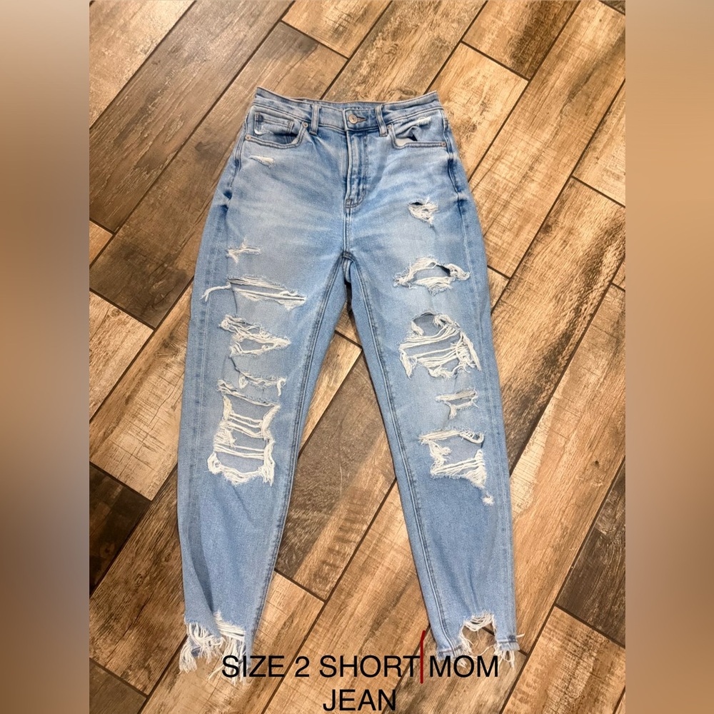 American Eagle Outfitters High Rise Distressed Blue Jeans